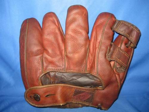 Johnny Kroner Rawlings Back